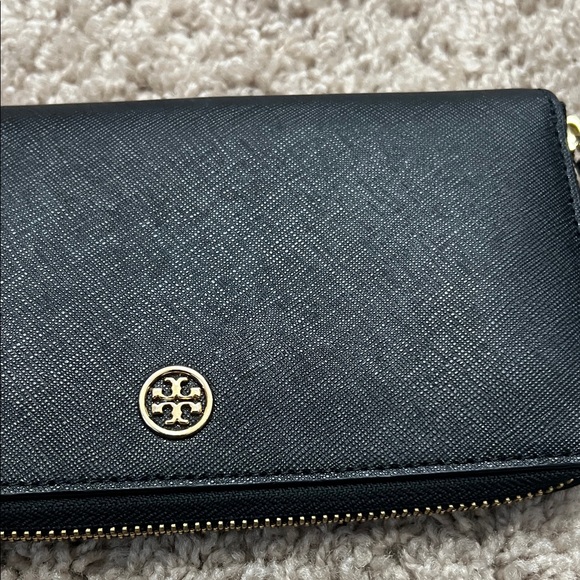 Tory Burch Black Zip-Around Wallet - Picture 3 of 15